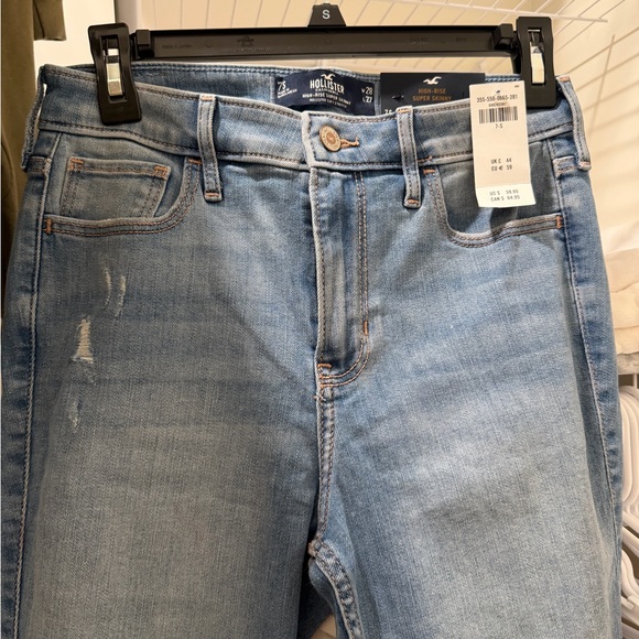 Hollister Black and Denim high rise super skinny Jeans size 7S - Picture 6 of 10